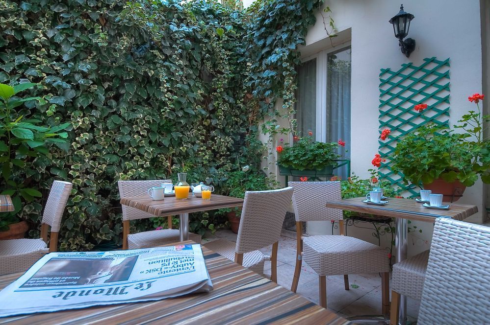 Hotel de l'Alma Paris - Breakfast
